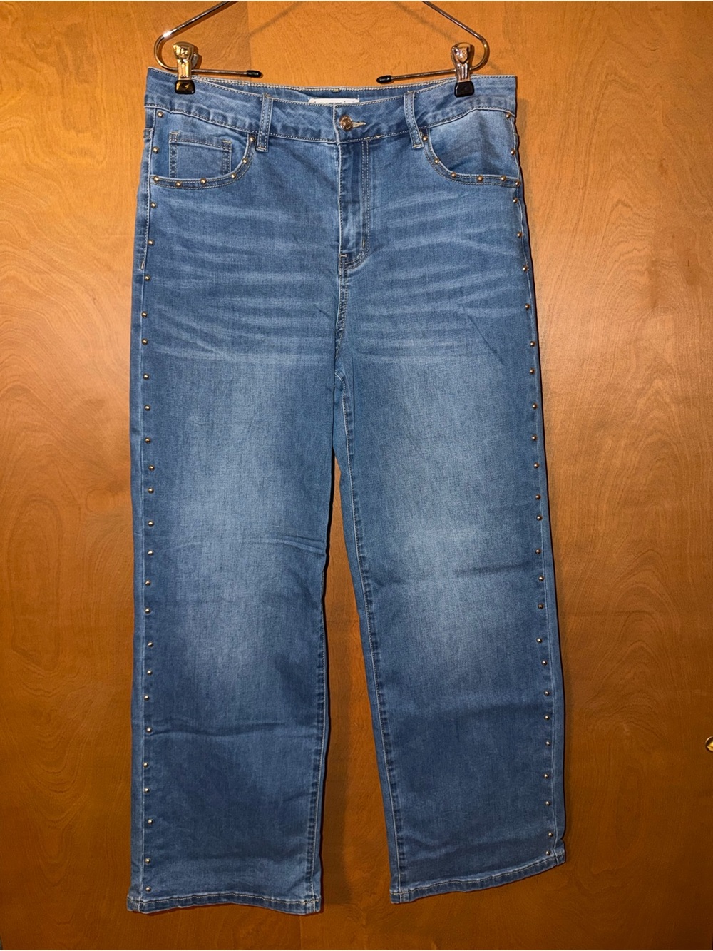 Relaxed Women's Blue Denim Jeans with Side Stud Detail Size L NWT